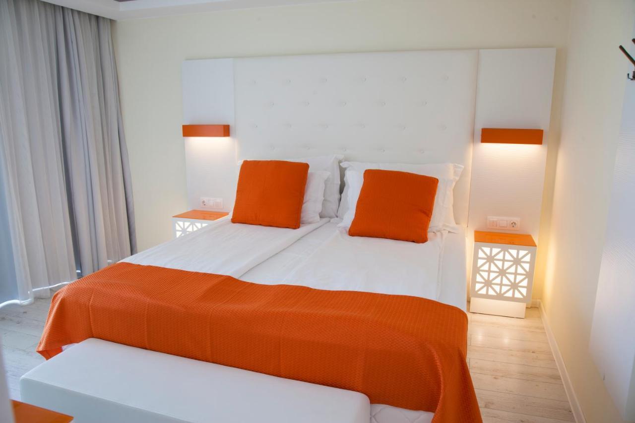 Hotel Perla Beach Luxury Primorsko Ngoại thất bức ảnh